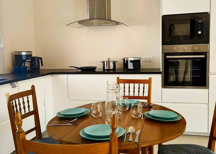 La Cabanne, 4 Pers, Centre, 50m Plage, Clim 로양